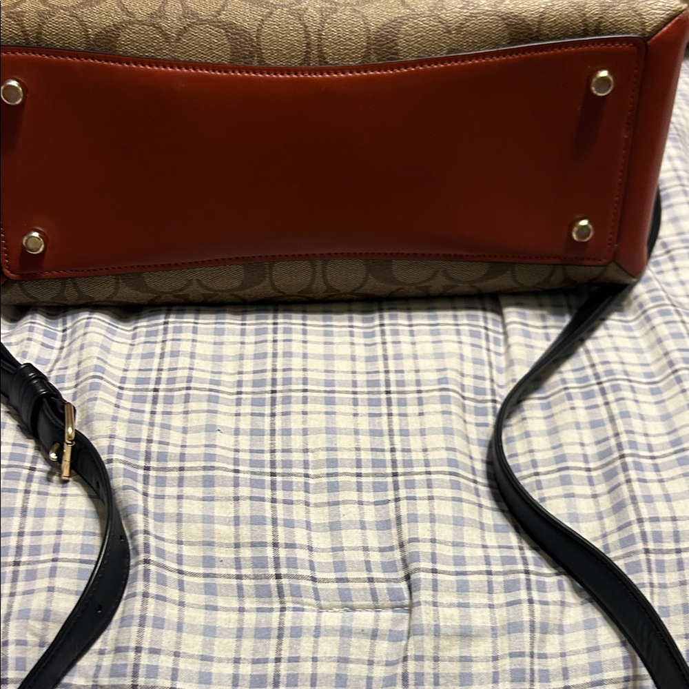 Coach IM/Kahki/Terracotta Mutil purse - Picture 11 of 15